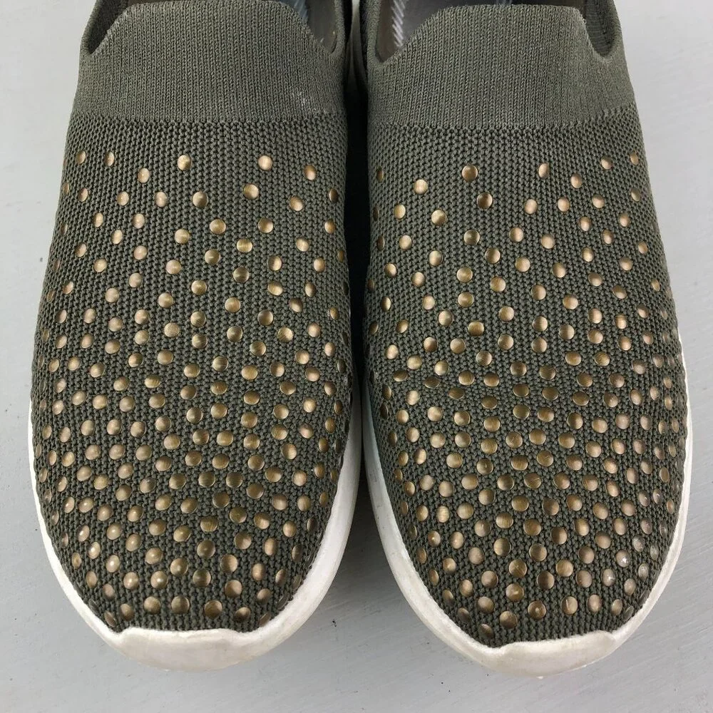 Clarks Women's Size 7.5M Nova Grove Green Embellished Slip On Loafers Sneakers
